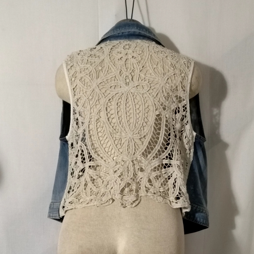 Denim and Lace Women's Vest - Picture 7 of 14